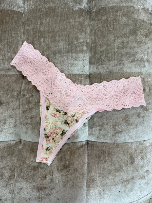 Kit com 10  Calcinhas Cós Renda Estampadas