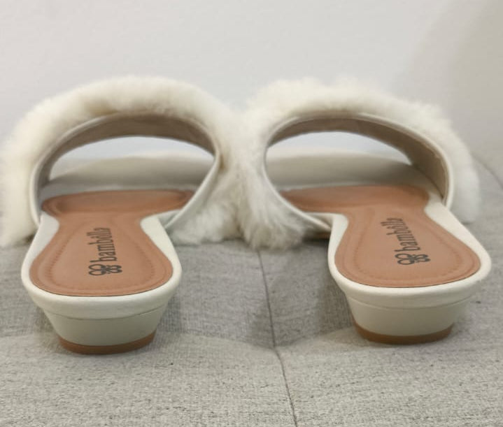 Chinelo De Quarto com Saltinho e Pelinhos Off White