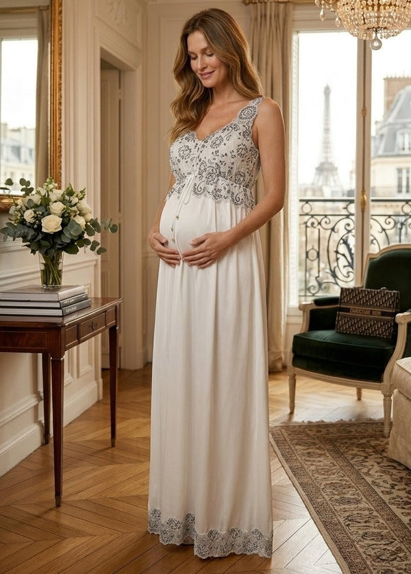 Conjunto Longo em Cetim Branco com Renda Branca e Preta