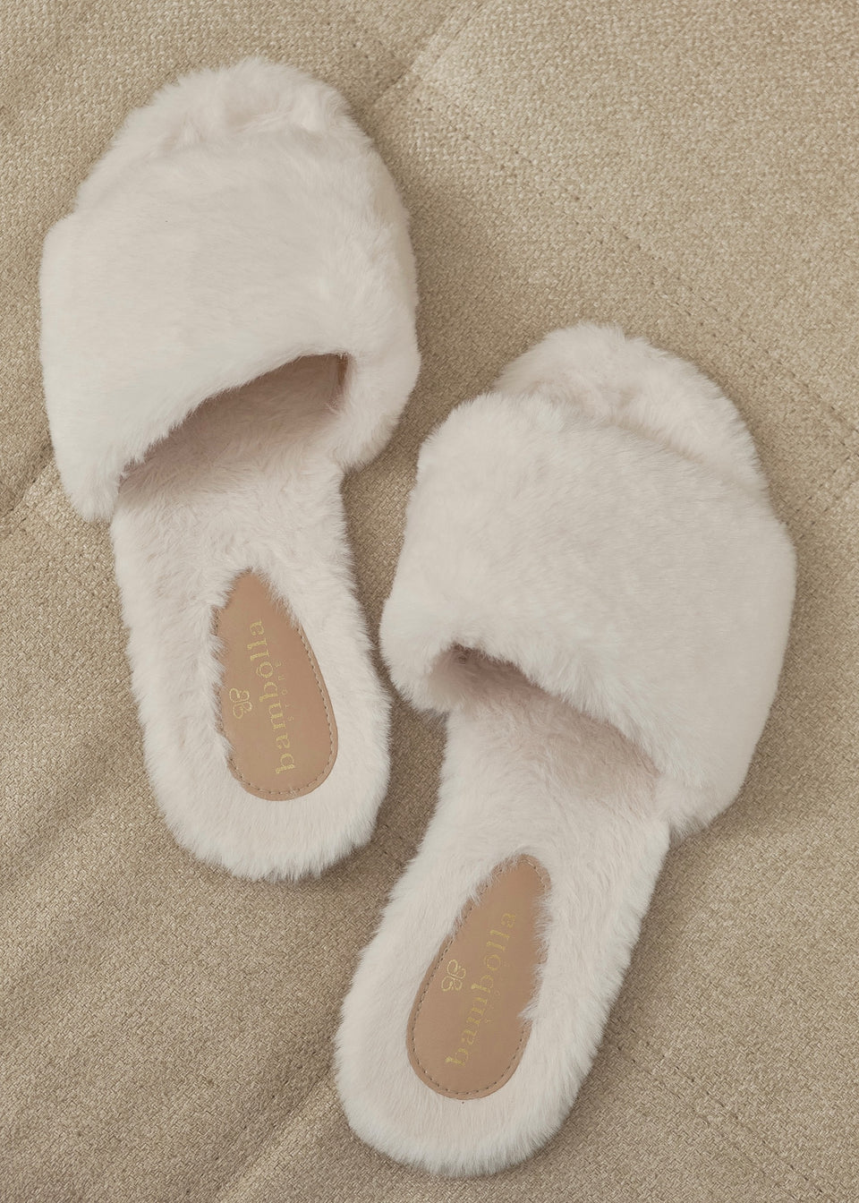 Chinelo de Quarto Olaf Off White